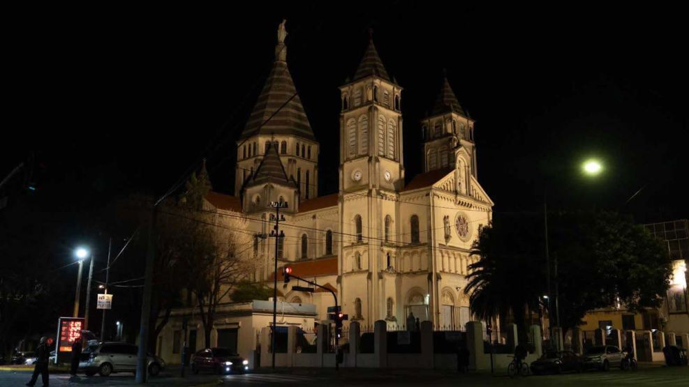 Iglesia Medalla Milagrosa Iluminada
