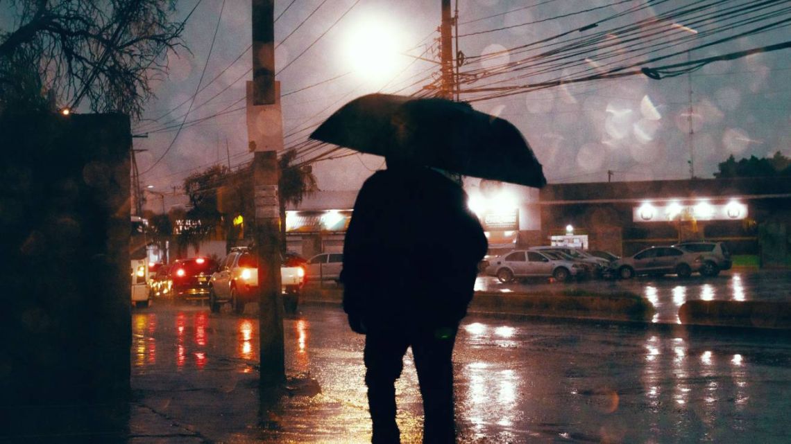 Vuelven las lluvias y con posibilidad de tormenta eléctrica el fin de semana en el AMBA Vuelven las lluvias y con posibilidad de tormenta eléctrica el fin de semana en el AMBA