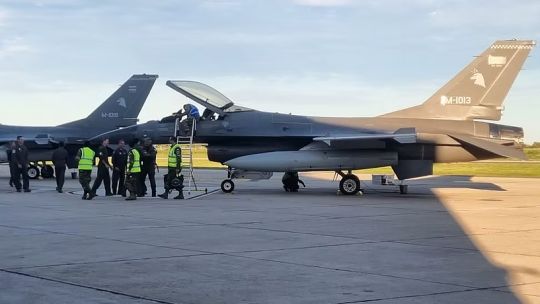Llegaron otros seis F-16 a Córdoba y ya hay 12 de los 24 comprados a Dinamarca