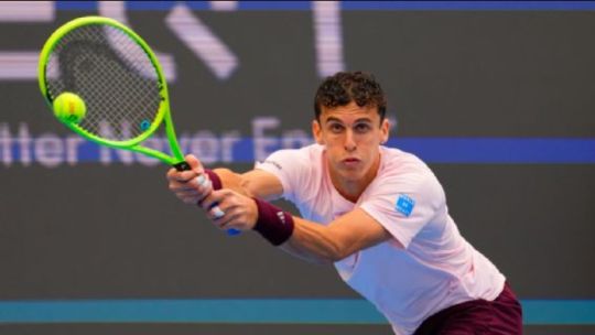 Juan Manuel Cerúndolo luchó, forzó el tercer set pero se despidió del ATP de Beijing