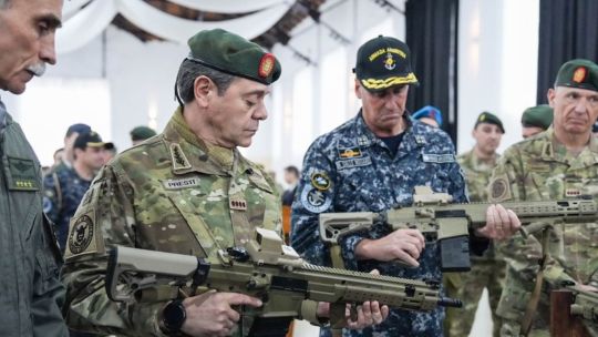 F-16, fusiles y tanques: las Fuerzas Armadas avanzan con la incorporación de nuevo equipamiento militar