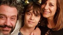 Ana Carolina Valsagna junto a Maxi Ghione y su hijo, Juan