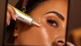 El producto viral coreano que usa Antonela Roccuzzo para sus líneas de expresión: rellena, alisa y mejora la elasticidad