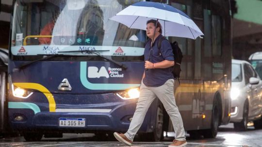 El Servicio Meteorológico Nacional mantiene un alerta naranja, mientras se prevén cuatro días más de intensas lluvias en el país