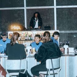 En la presentación de la nueva carta, DJ Lenni Funk estuvo a cargo de la musicalización de la noche.