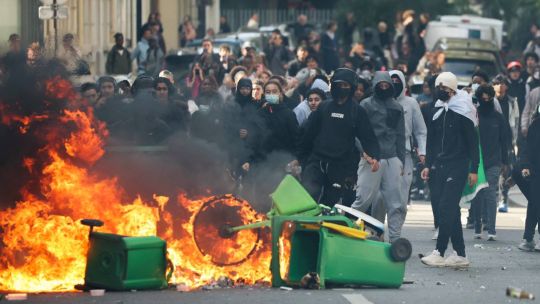 Francia en alerta por las protestas estudiantiles: cientos de escuelas cerradas y 40 directores heridos