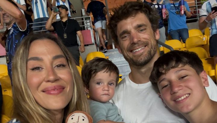 Jimena Barón sorprendió a su hijo Momo con la llegada de un nuevo integrante a la familia: “Bienvenida Lucy”