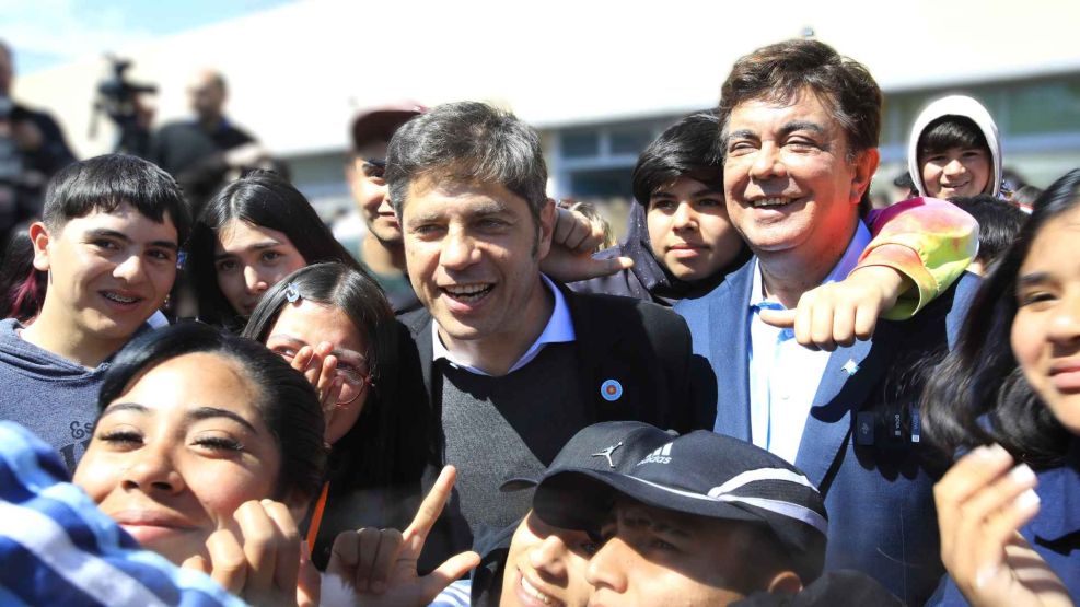 Fernando Espinoza y Axel Kicillof inauguraron dos nuevas escuelas