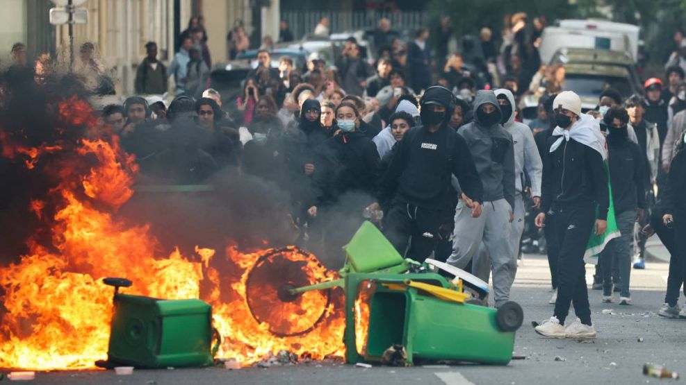 Protestas estudiantiles en la plaza de la Nation, en París