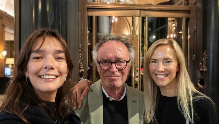 Así fue el cumpleaños 60 de Marina Borenztein, con Oscar Martínez y su hija: “Con mis amores y nuestras relaciones sanas y en paz"