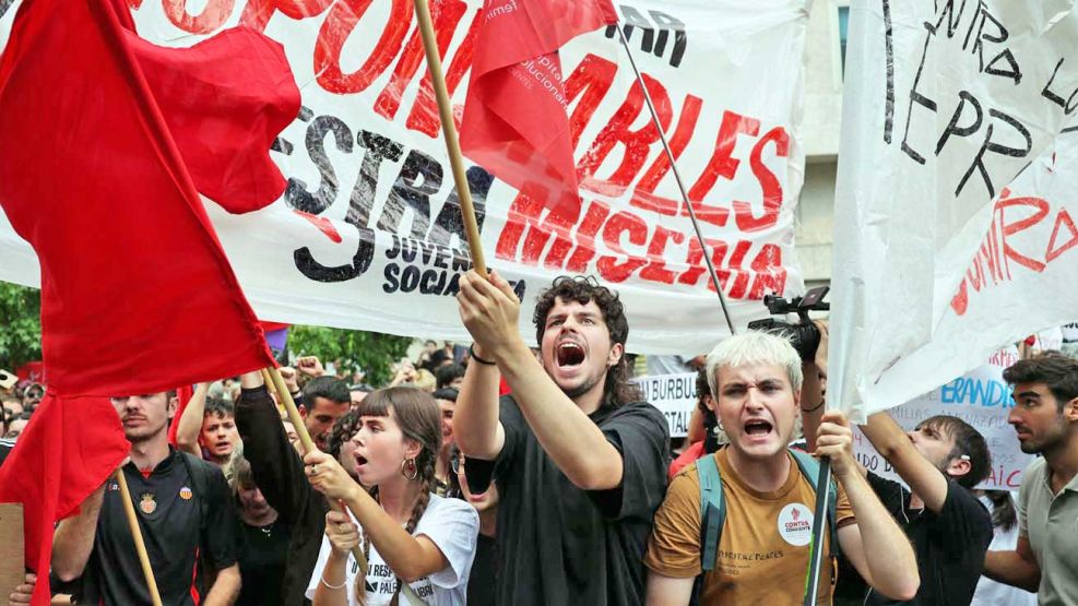 03_10_2026_protesta_bandera_vivienda_cedoc_g
