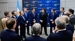041026_milei_gobernadores_paris_presidencia_g