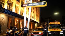 ACA retiró su histórico tótem de avenida Del Libertador por riesgo de derrumbe