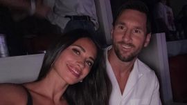 La emoción de Antonela Roccuzzo al ver el homenaje que le hicieron a Lionel Messi frente al Monumento a la Bandera