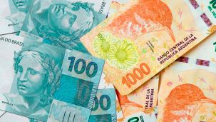 Reales y Pesos
