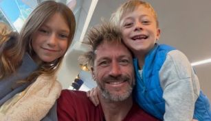 José Meolans junto a sus hijos Felicitas y Lautaro