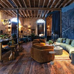 "Casa de Influencers" (Espacio 23) de Ramiro Arzuaga y Verónica Biscaysaqu | Foto:Casa FOA