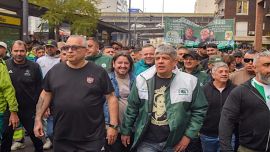Moyano saca los camiones a la calle para defender un botín de 200 millones de dólares por "despidos ficticios"