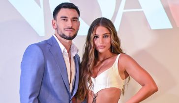 Noa Kirel y Agustín Bernasconi