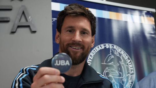 Lionel Messi recibió el doctorado Honoris Causa de la UBA