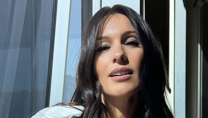 Pampita reinventó la tendencia polka dots con un detalle original