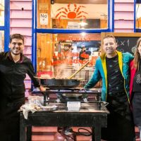 La Casa de los Mariscos: una historia de amistad, trabajo y sabores en el fin del mundo