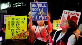 Manifestantes frente a la Oficina del Primer Ministro en Tokio