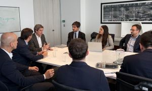 La Ciudad trabaja con la Agencia Francesa de Desarrollo para impulsar la movilidad eléctrica