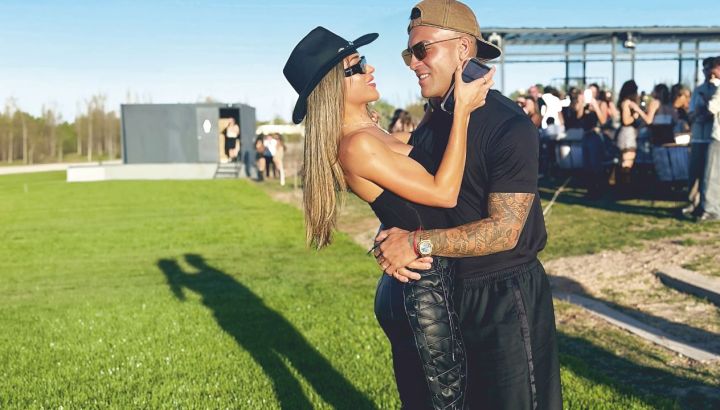 La escapada mendocina de Lautaro Martínez y Agustina Gandolfo para presentar el nuevo lanzamiento de su vino, inspirado en su familia