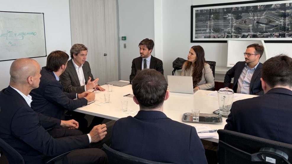 La Ciudad trabaja con la Agencia Francesa de Desarrollo para impulsar la movilidad eléctrica