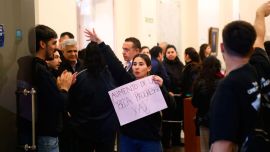 El "día después" de la protesta y desalojo del Pizzurno: los videos de un reclamo cada vez más fuerte