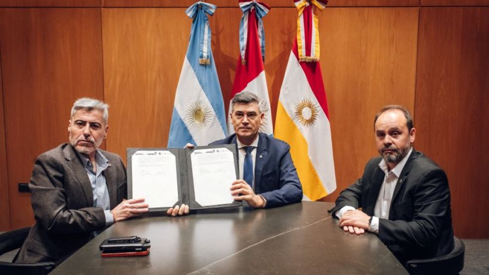 08-10-2026 Passerini Quinteros firma convenio seguridad tránsito Córdoba