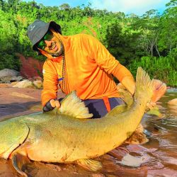 En el río De los Sueños las especies llegan a tener portes de entre 4 y 9 kilos, y su forma de pelear es oponiendo el cuerpo a la correntada. 