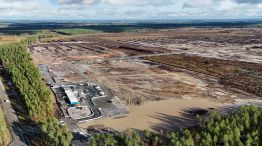 Vista aérea de los terrenos donde Google proyecta construir un centro de datos en Muhos, Finlandia, tras la tala de cientos de hectáreas de bosque.
