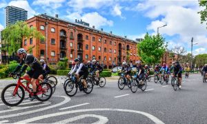 Ciclistas correrán por avenidas y autopistas de la Ciudad