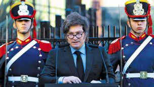 10_10_2026_milei_granadero_cedoc_g