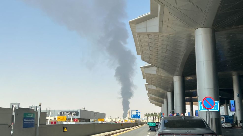 El aeropuerto de Riad volvió a ser atacado