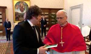 Papa León XIV y Javier Milei