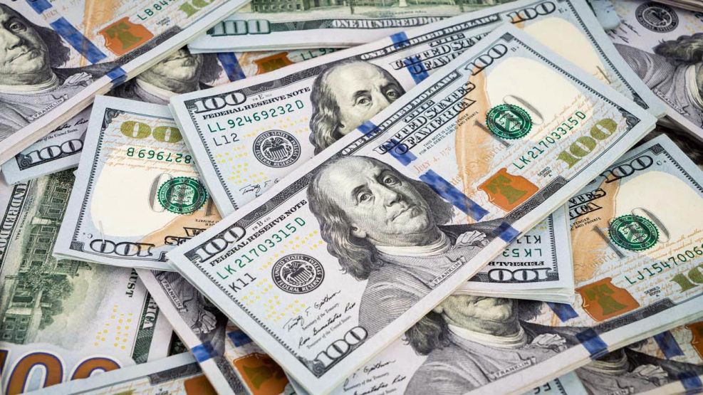 111026_dolar_cedoc_g