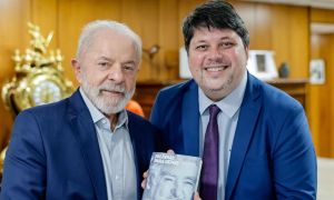 Luiz Inacio Lula da Silva junto a Rogério Tomaz Jr