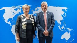 Caputo se reunió con Georgieva en Bangkok: el FMI elogió el ajuste fiscal, pero sigue pendiente la tercera revisión del acuerdo