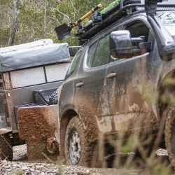 Cuál es la manera correcta de distribuir la carga en una camioneta 4x4.