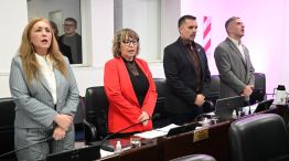 Legisladores de la oposición. 