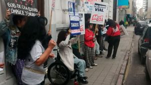 alexa-protesta