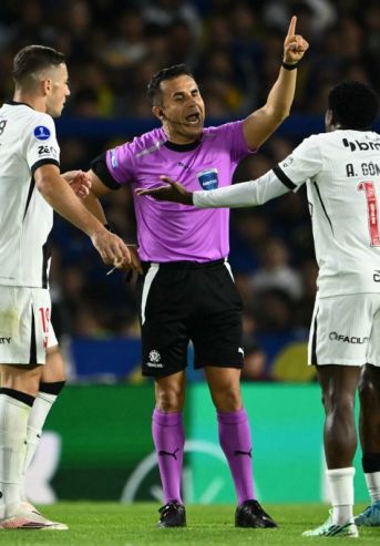 Piero Maza en Boca vs Vasco