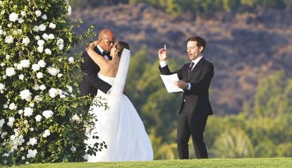 Tobey Maguire ofició la boda de su exesposa Jennifer Meyer
