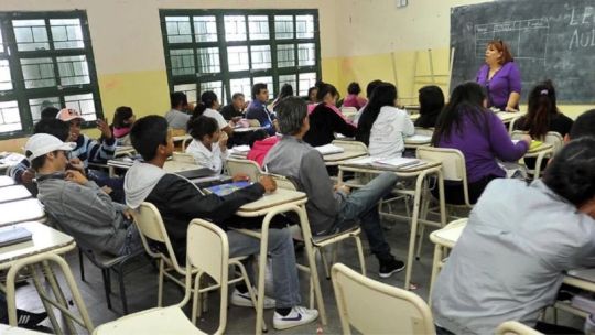 Solo 19 de cada 100 estudiantes alcanzan con los conocimientos básicos: “Argentina tiene que empezar a preocuparse por los aprendizajes”