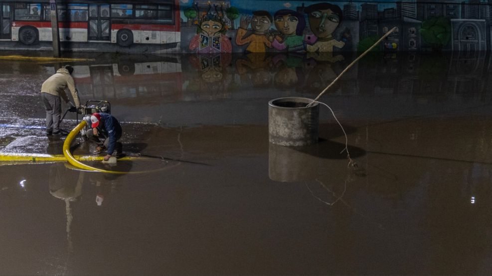 El Niño desata un feroz temporal en Santiago de Chile