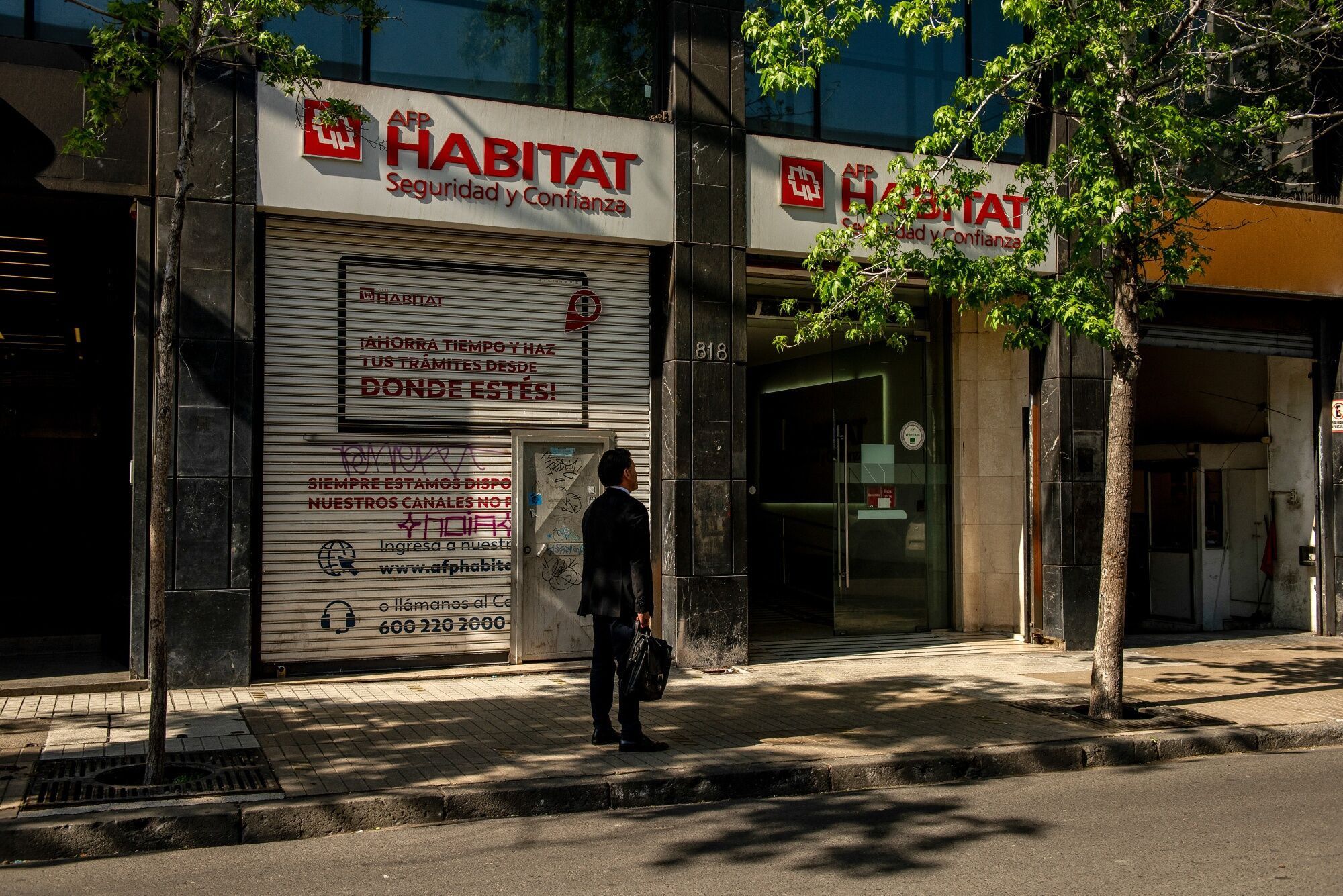 Chile's Sudden Pension Fund Losses Draw Fire From Lawmakers