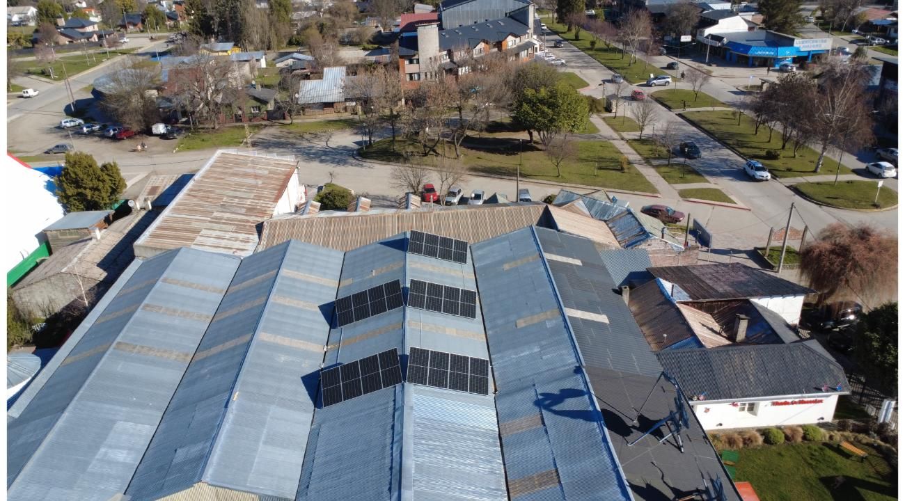 Cada vez más comercios de La Patagonia apuestan a la energía solar fotovoltaica.